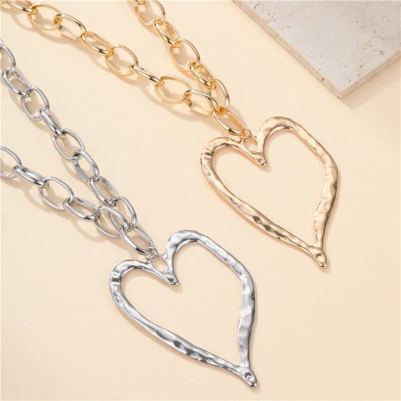 Statement Hammered Open Heart Necklace | 40NK9698