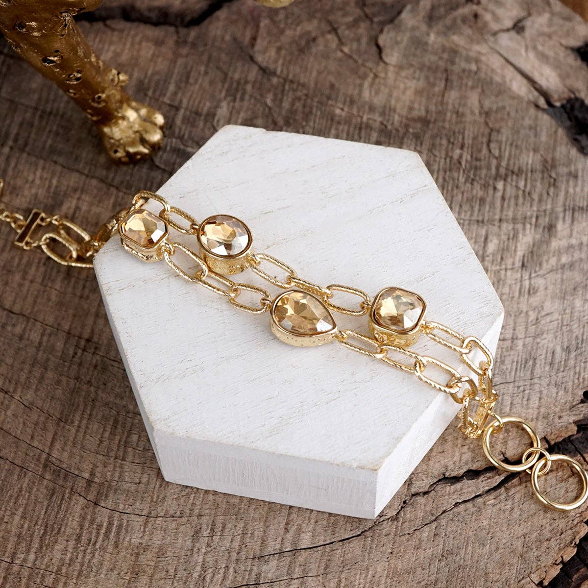 Brilliant Bond – Statement Chain Bracelets with Reflective Crystals