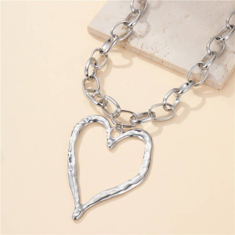 Statement Hammered Open Heart Necklace | 40NK9698
