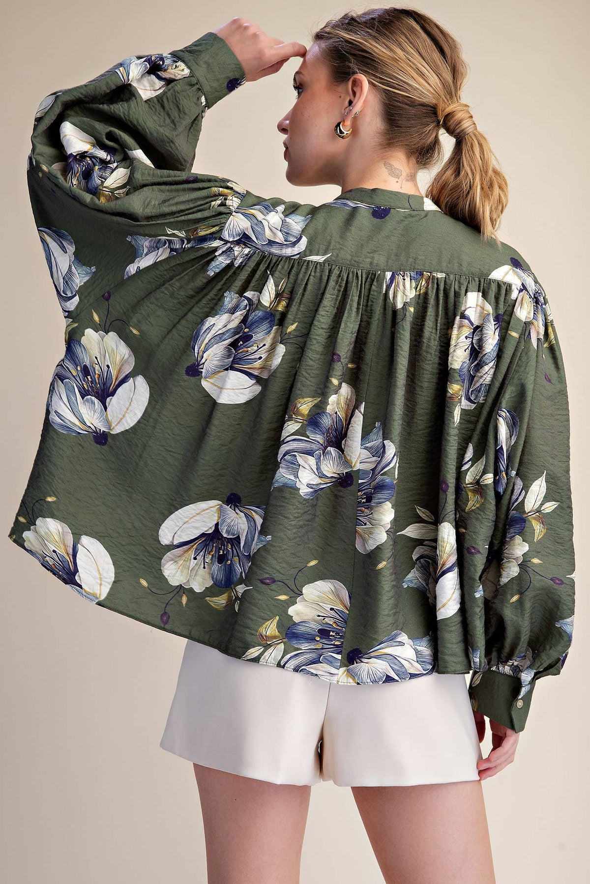 Floral Blouse Round Neck Button Down Voluminous Shirring