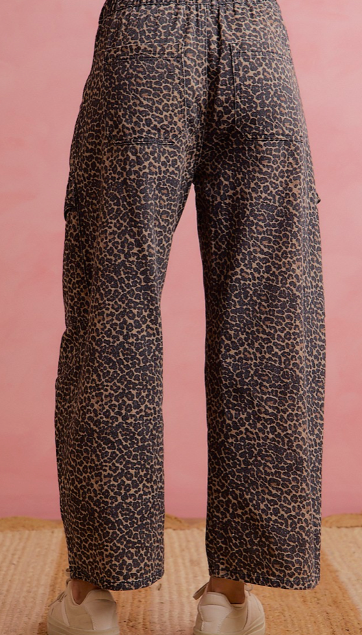Leopard Barrel Pants with Cargo Pocket