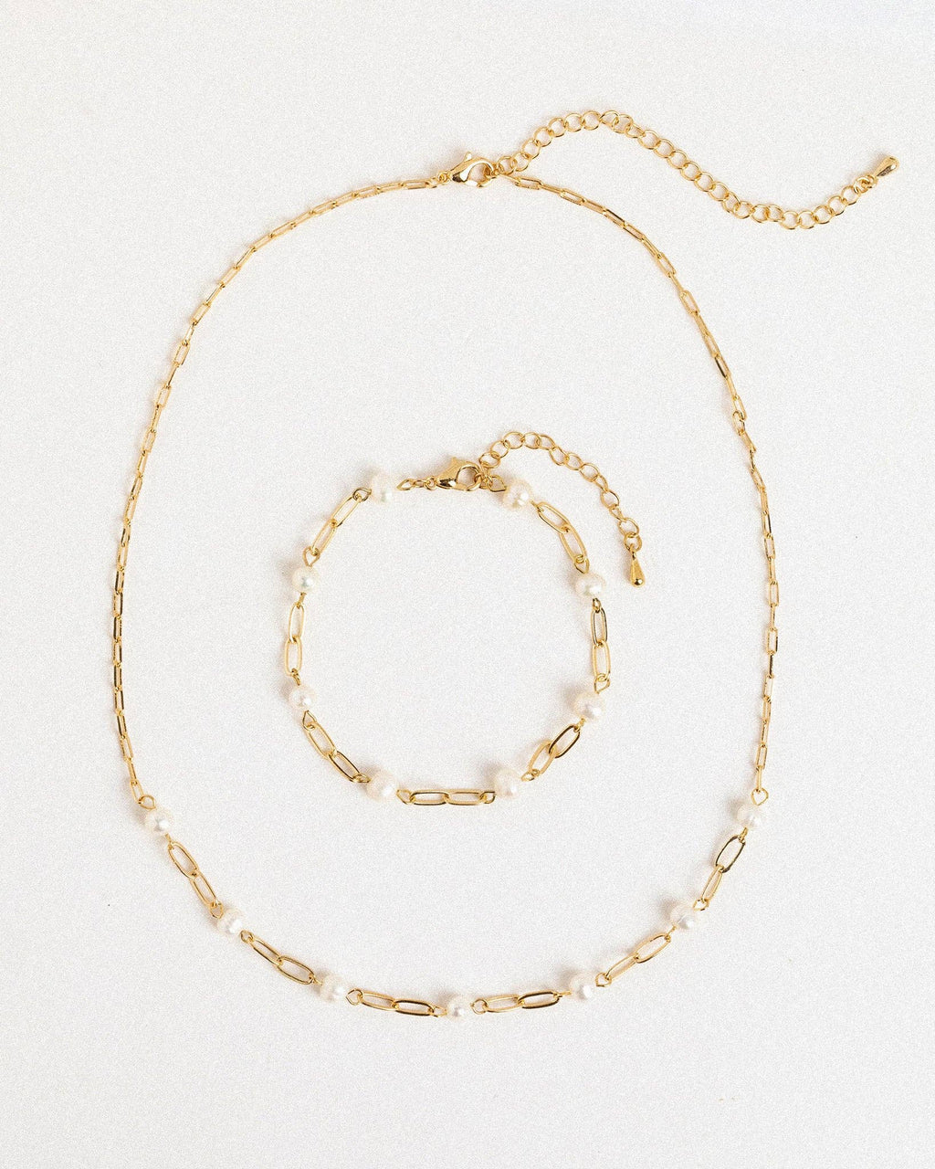 Gold Link Freshwater Pearl Station Chain Necklace